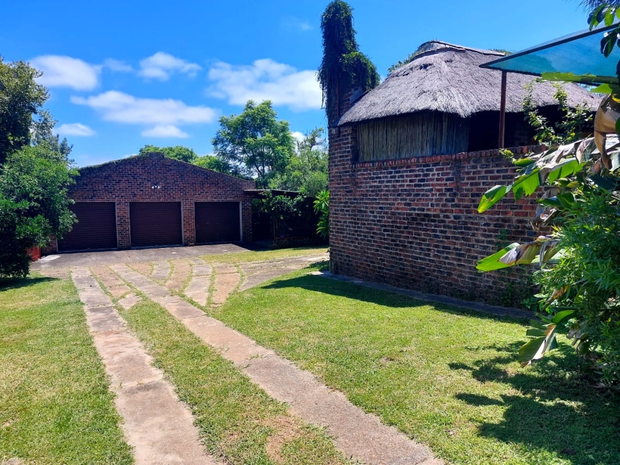 8 Bedroom Property for Sale in Swartruggens North West